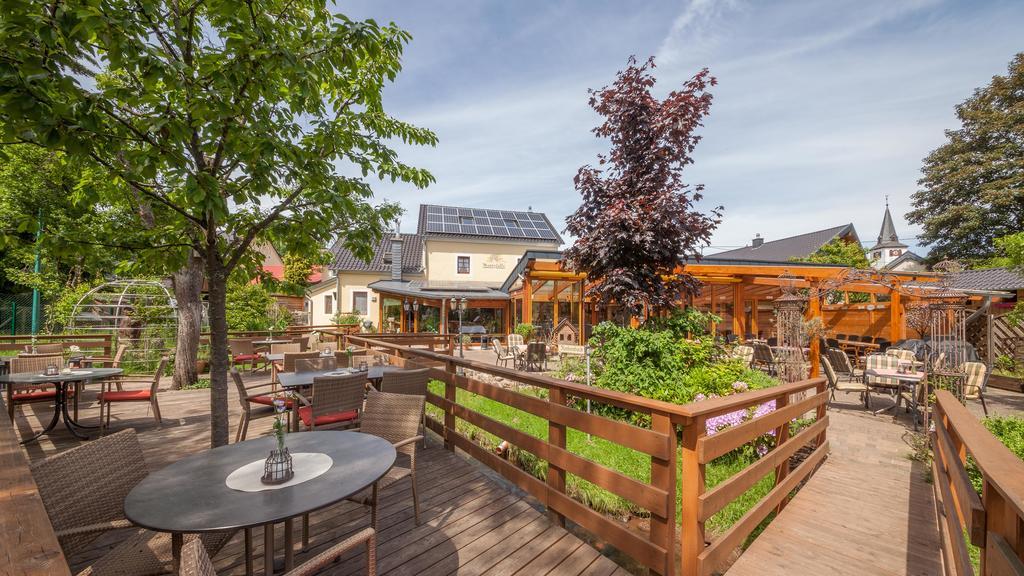 Hotel Am Eifelsteig Neroth Exterior photo